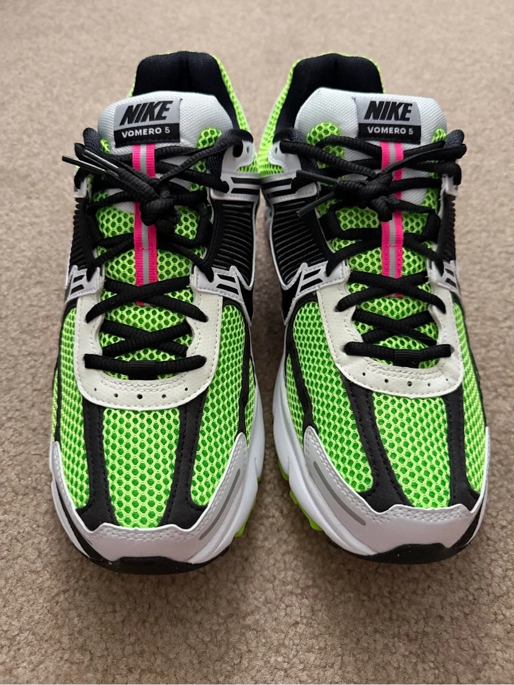 Nike Vomero 5